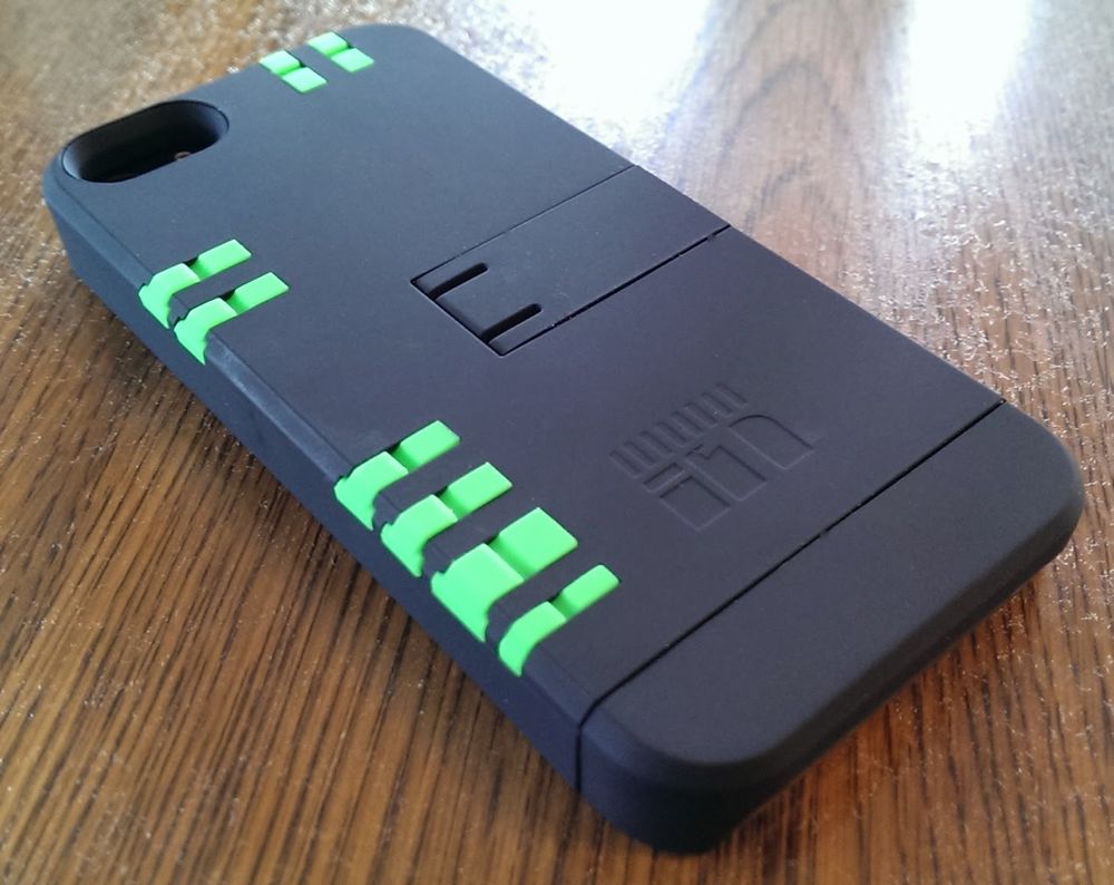 Hands-on with the TaskOne multi-tool iPhone case - CNET