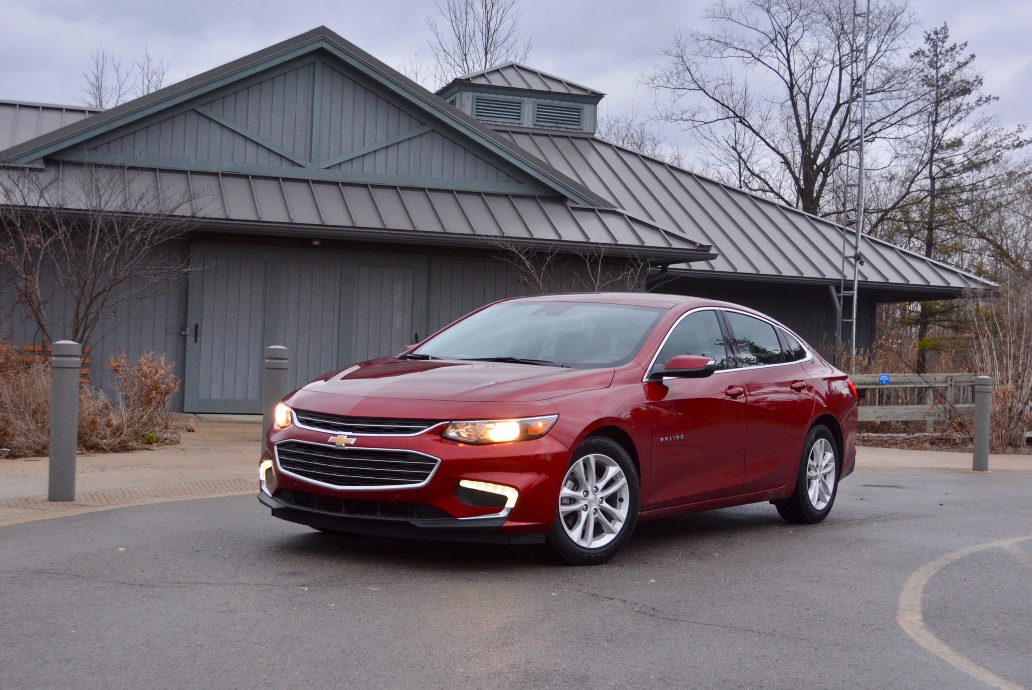 Chevrolet malibu 2017 год