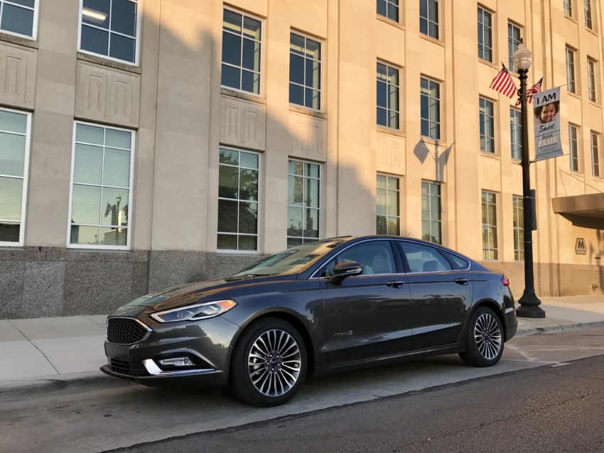 Ford fusion hybrid 2017