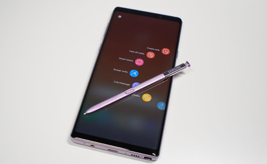 Samsung Galaxy Note 9 андроид 9. Galaxy Note 20 рабочий стол. S-Pen Galaxy Note 9 болтаться в гнезде.