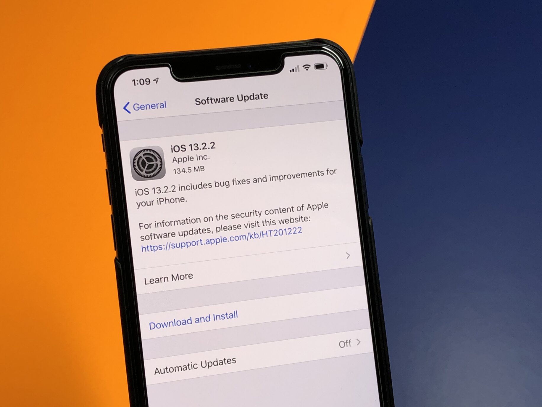 13 ios стоит обновлять. Подписанные прошивки IOS. Как обновить IOS 13. Iphone x IOS 13. IOS подпись на экране.