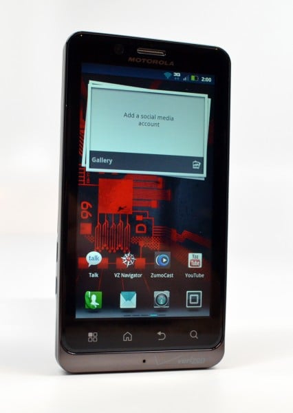 How to Use The Built in Droid Bionic Apps [Videos]